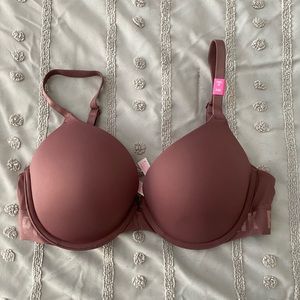 Victoria’s Secret push-up bra
